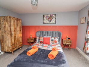 2 bedrooms, individually decorated, individually furnished, free WiFi - Woodcutters Cottage (Haltwhistle)