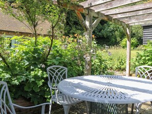 Cottage | Tempat makan outdoor