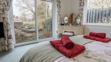 3 bilik tidur, dihias secara berasingan