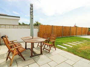 Cottage | Outdoor dining