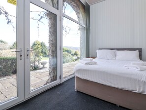 5 dormitoris, decoració individual i mobiliari individual 