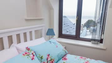 4 bedrooms, individually decorated, individually furnished, free WiFi
