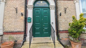 Exterior detail - Wellington Lodge (Bridlington)
