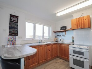 Lavavajillas y utensilios de cocina 