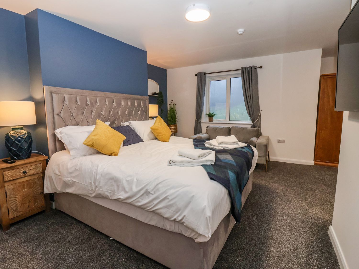 22 bedrooms, individually decorated, individually furnished, free WiFi