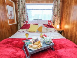 1 chambre, décoration personnalisée, ameublement personnalisé