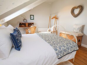 4 habitaciones, decoración personalizada y muebles diferentes 