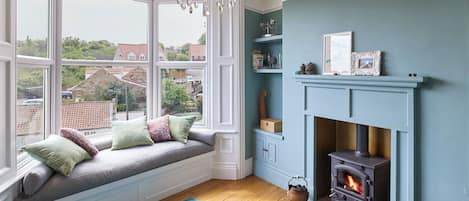 Cottage | Interior
