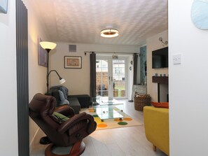 Living area - 101a Pettycur Road (Burntisland)