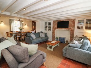 Living area - Dyffryn Cottage (Cardigan)