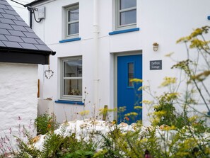 Exterior - Dyffryn Cottage (Cardigan)