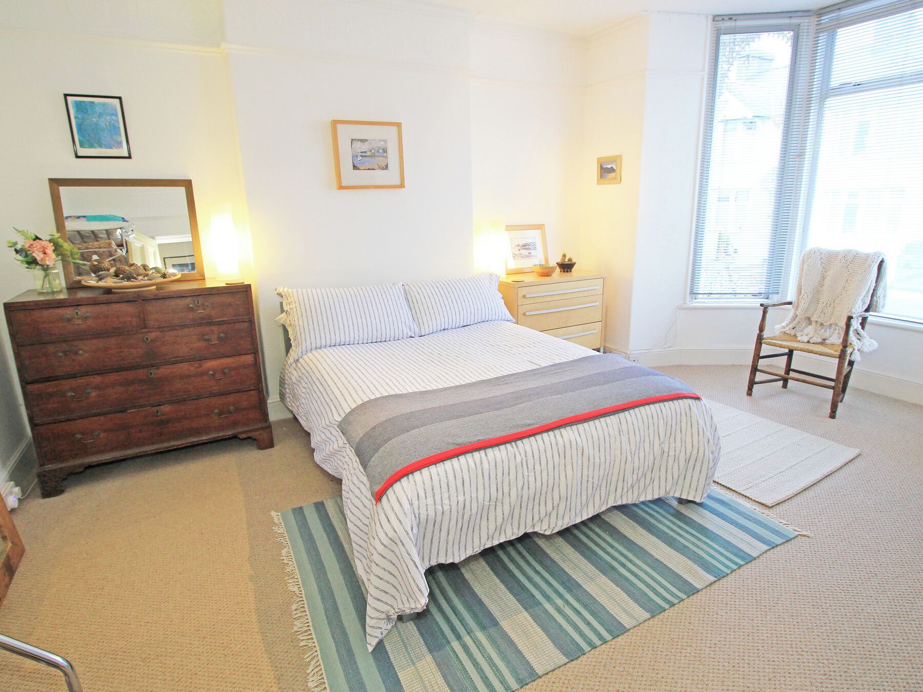 4 Schlafzimmer, individuell dekoriert, individuell eingerichtet