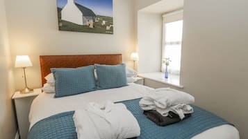 3 habitaciones, decoración personalizada y muebles diferentes