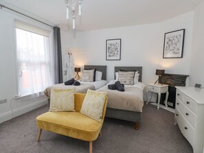 7 habitaciones, decoración personalizada y muebles diferentes 