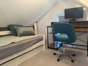 1 svefnherbergi, sérhannaðar innréttingar, sérvalin húsgögn