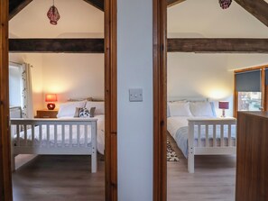 3 bedrooms, individually decorated, individually furnished, free WiFi