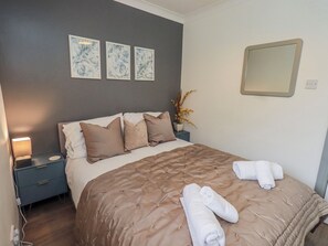 3 bedrooms, individually decorated, individually furnished, free WiFi