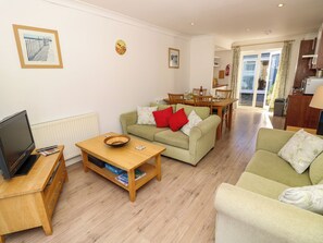 Living area - Cape A6 (Yarmouth)