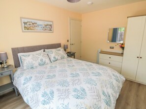 2 bedrooms, individually decorated, individually furnished, free WiFi - 6 Fairfax Close (York)