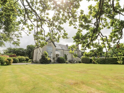 Plas Pontfaen