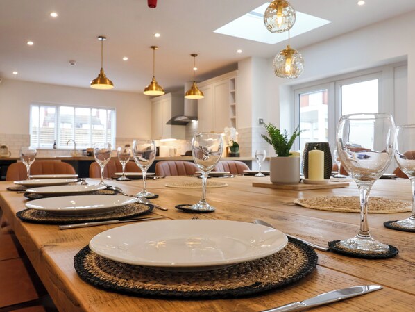 Dining - Broad Bay Lodge (Bridlington)