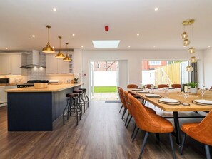 Dining - Broad Bay Lodge (Bridlington)