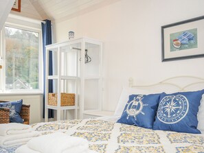 3 quartos, individualmente decorados, individualmente mobiliados