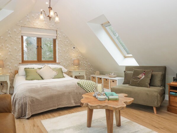 1 bedroom, individually decorated, individually furnished, free WiFi