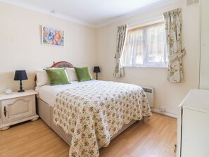 2 bilik tidur, dihias secara berasingan 