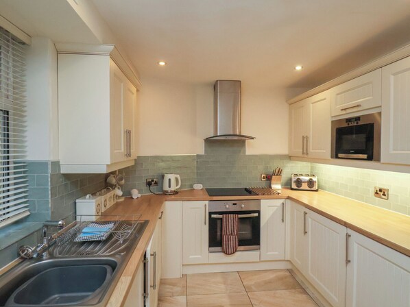 식기 세척기, 조리 도구/접시/주방 기구