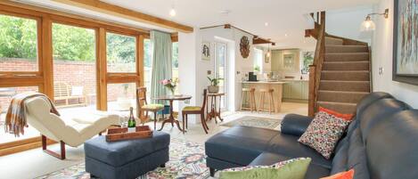 Cottage | Interior