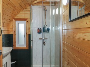 Shower - Pine (Londonderry)