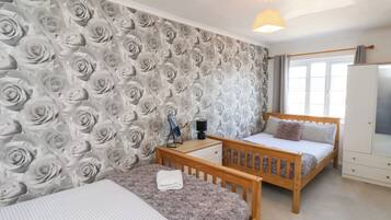 3 bedrooms, individually decorated, individually furnished, free WiFi