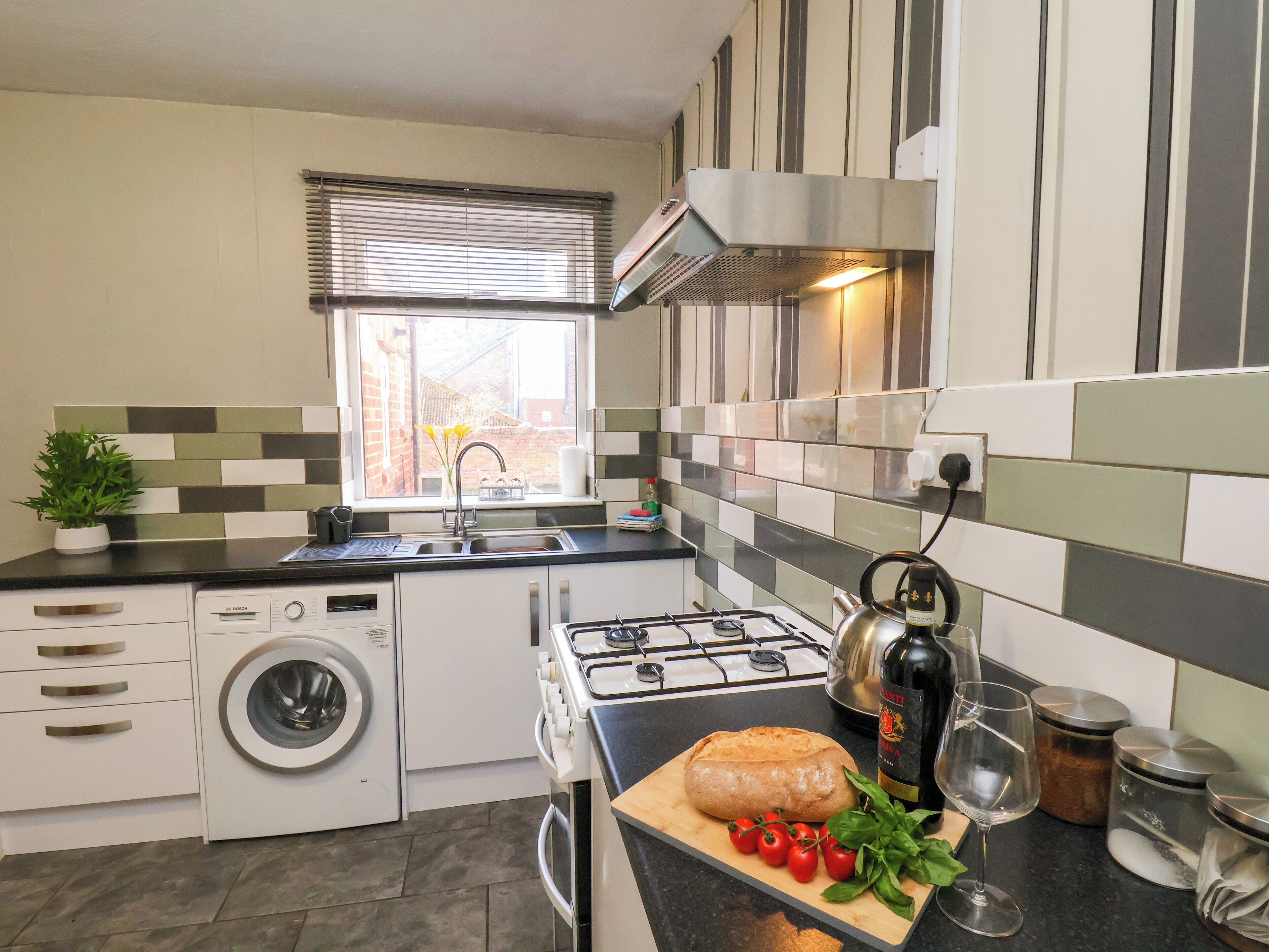 Cookware/dishes/utensils