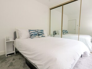 1 bedroom, individually decorated, individually furnished, free WiFi