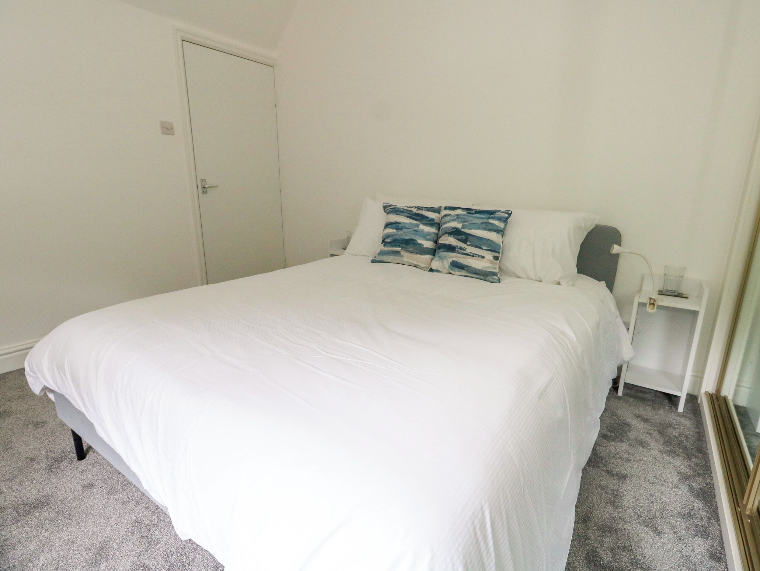 1 bedroom, individually decorated, individually furnished, free WiFi