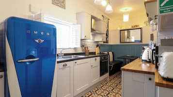 Fridge, dishwasher, electric kettle, toaster