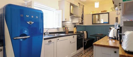 Fridge, dishwasher, electric kettle, toaster