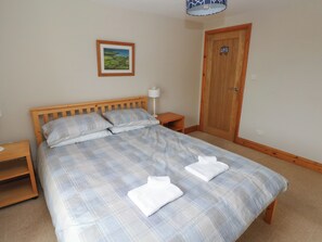 3 Schlafzimmer, individuell dekoriert, individuell eingerichtet