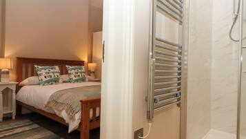 1 bedroom, individually decorated, individually furnished, free WiFi