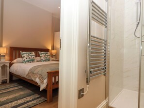 1 bedroom, individually decorated, individually furnished, free WiFi