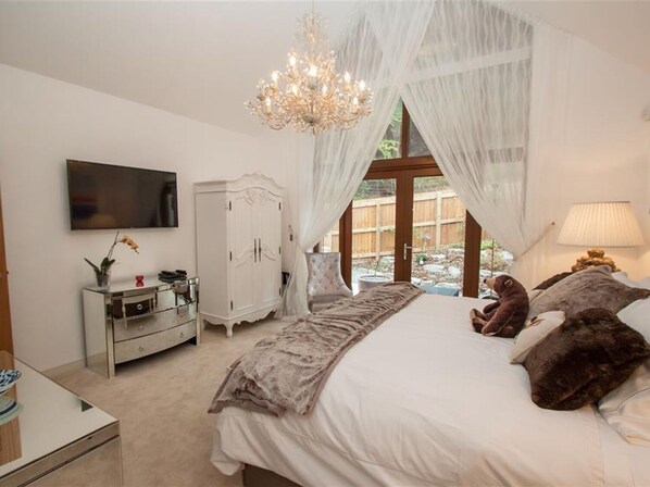 4 chambres, décoration personnalisée, ameublement personnalisé