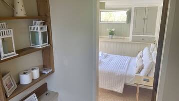 Cottage | 1 bedroom, individually decorated, individually furnished, free WiFi
