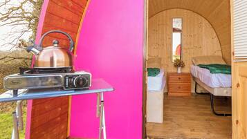 1 chambre, décoration personnalisée, ameublement personnalisé