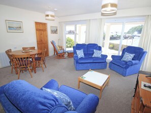 Living area - Glaslyn Harbour Views (Porthmadog)