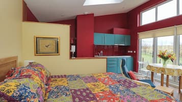 1 bedroom, individually decorated, individually furnished, free WiFi
