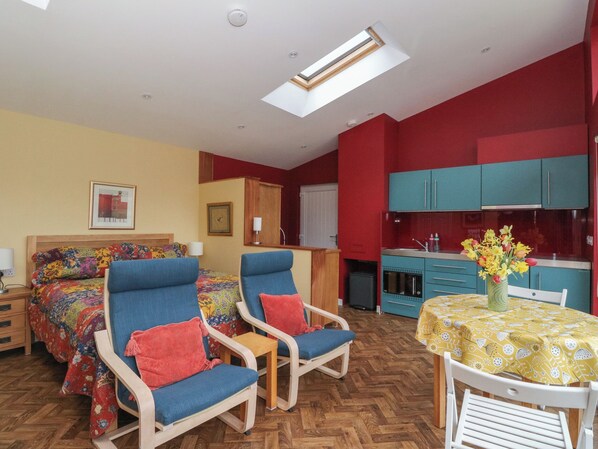 1 chambre, décoration personnalisée, ameublement personnalisé