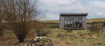 เทียร์ลากแกน สตูดิโอ