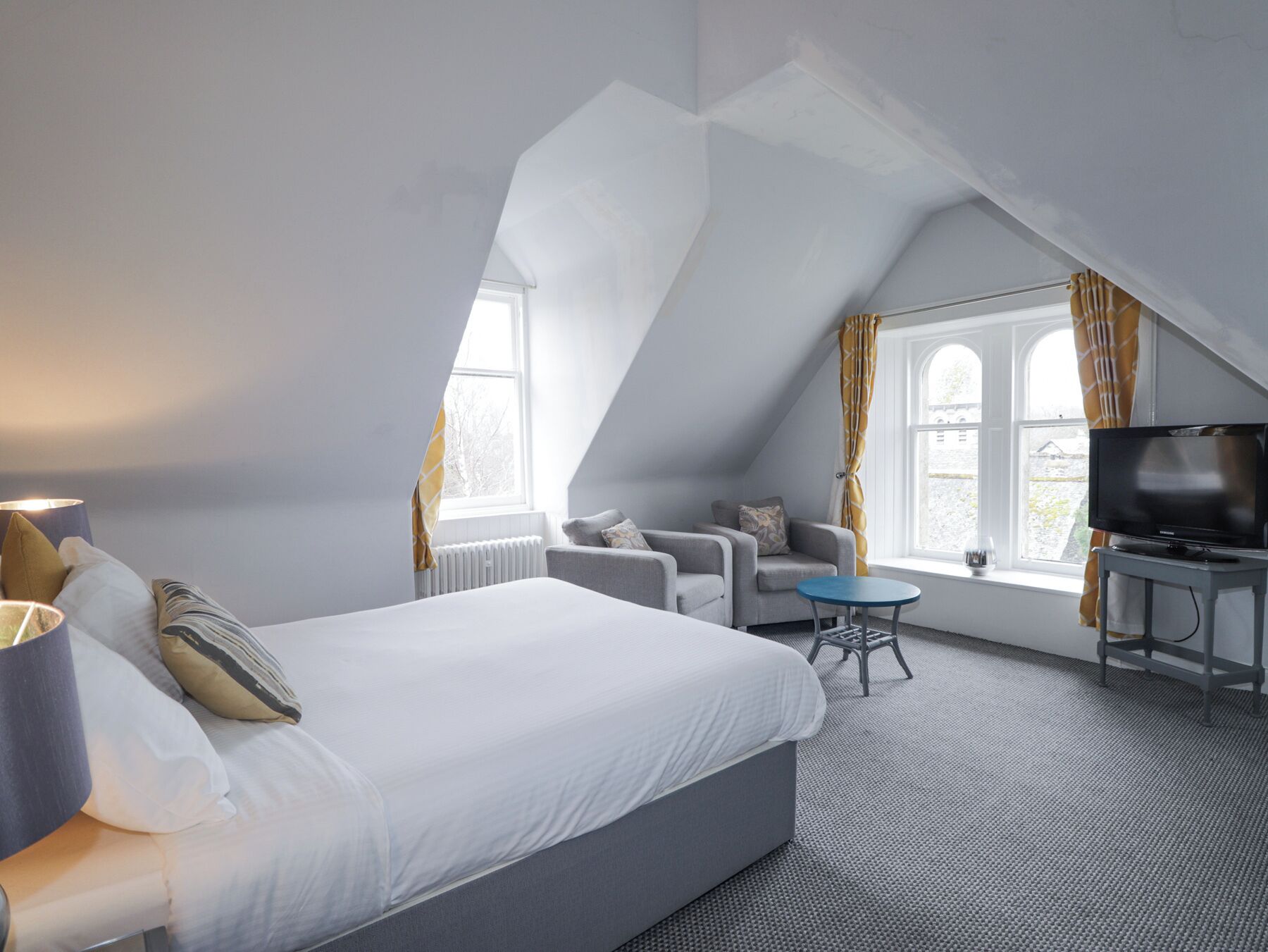 9 habitaciones, decoración personalizada y muebles diferentes 