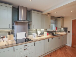 Lave-vaisselle, vaisselle et ustensiles